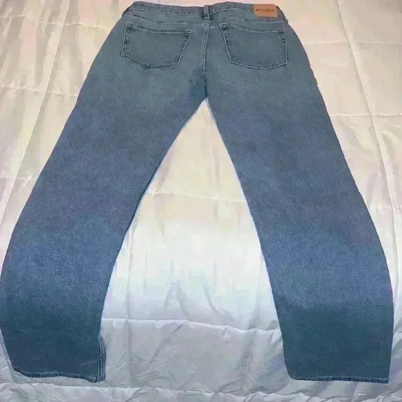 NWT low rise boyfriend jean Hollister size 7R - Picture 3 of 5